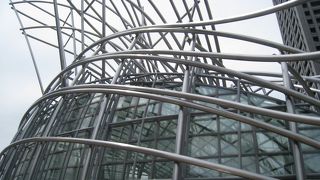 外観がとても目を引く美術館