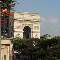 窓から見た凱旋門