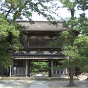 秋田藩主佐竹氏の菩提寺