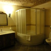 ジャグジー付きのバスタブ