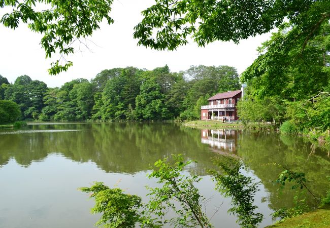 睡鳩荘（すいきゅうそう）[旧朝吹山荘」