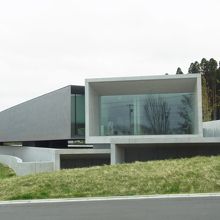 外観もアートです