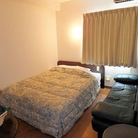 セミダブルの部屋。