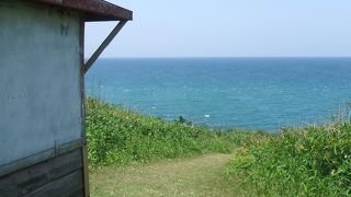 越前海岸の中で最も大きい島