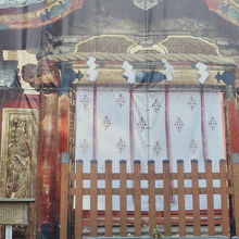 工事中でタペストリーだった