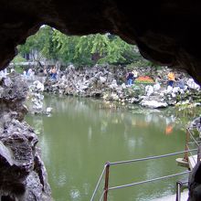 トンネル上の場所もあり