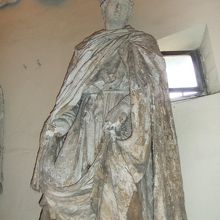 このツアーでしか見られない作品も見ることができます。