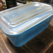 みつけたOld Pyrexブルーのケース