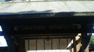 大きく立派な神宮
