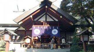 都心のえんむすびの神様