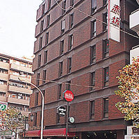 外観も内装も茶色が基調なかんじです。