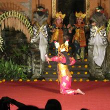 レゴンダンスも見事でした