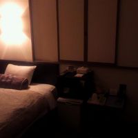 少し部屋がくらいかな？