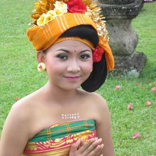 サービス・ショット。