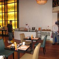 広いレストラン快適に朝食がいただけます