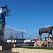 北海道の名曲のレコードなどが多数展示されています