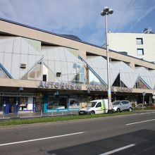 ターミナル正面