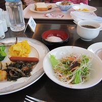 朝食のビュッフェ