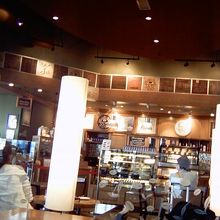 カフェはコーヒービーンがありました。