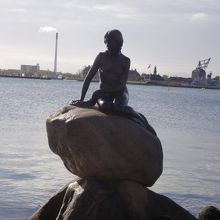 世界３大がっかり像の一つ