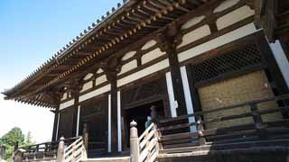 １２体の国宝と４体の重文