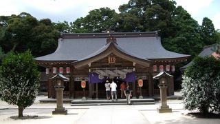 出雲の神話「ヤマタノオロチ」にゆかりの縁結びの神社