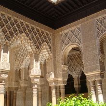 美しい、アルハンブラ宮殿。