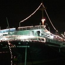 昼間の姿もいいけれど・・・