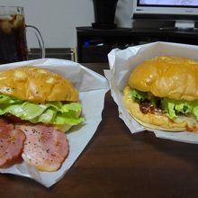 家で食べたバーガー