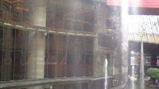 ショッピングにグルメ、映画も楽しめる