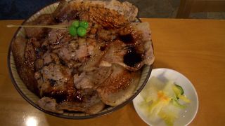 ぶた八の豚丼