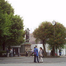 ほらね、角度で京スカイツリーが隠れてしまうのです。