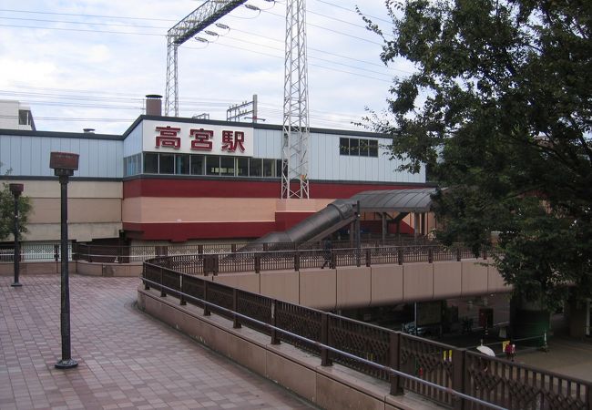 閑静な住宅街が広がる