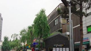 民芸品からオシャレ雑貨など