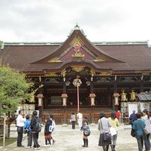 受験生も多数訪れます。