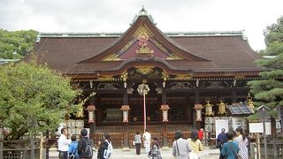 学問の神・菅原道真を祀る