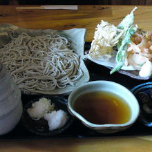 粗挽き十割＆かき揚げ天婦羅