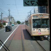路面を走る電車