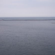 広々とした河口の日高幌別川