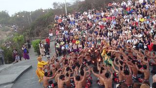 ケチャダンスが圧巻でした