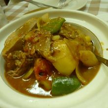 羊肉とジャガイモの煮込み