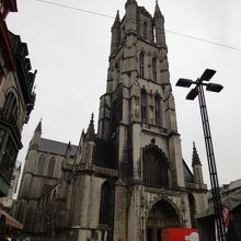 聖バーフ大聖堂。