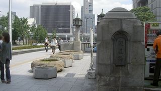 御堂筋の一部となっている国道25号