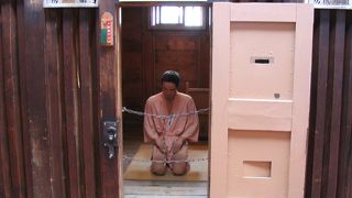 気持ち悪いほどよくできたマネキン