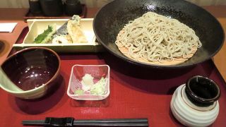 【蕎麦】 イベリコ豚メニューが豊富なお蕎麦やさん 「花旬庵」