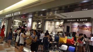 チャールズ アンド キース (ブギス ジャンクション店)