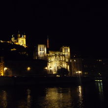 夜景、ソーヌ川側