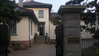 元町のお洒落な風情を堪能できる場所です