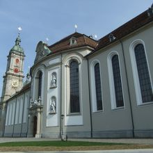スイスの代表的な後期バロック様式の教会