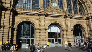 Sバーンで空港に戻る